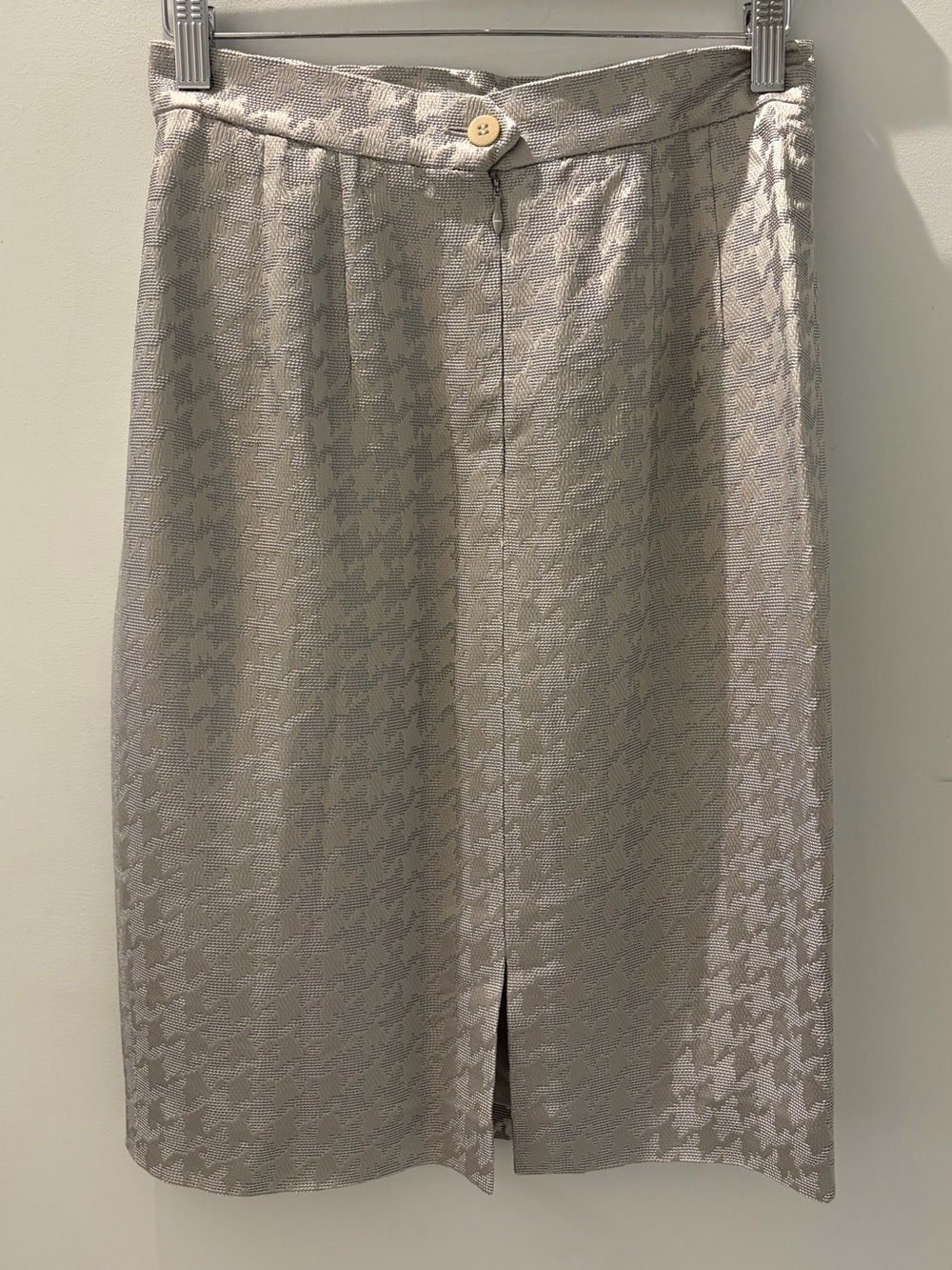 Vintage 90s Louis Féraud Deadstock Silk-Lined Houndstooth Skirt Suit - Picture 12 of 13
